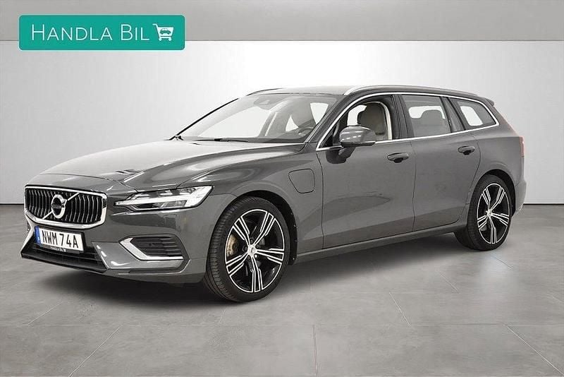 Mörkgrå Begagnad 2021 Volvo V60 Inscription Kombi | 329 900 kr (Bra pris) - Bild 1/4
