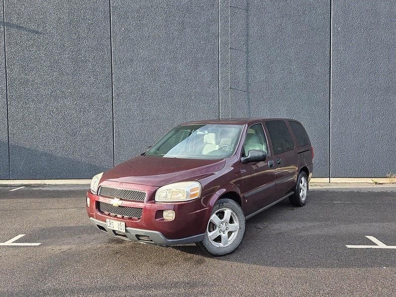 Röd Begagnad 2008 Chevrolet Uplander Van | 38 000 kr (Marknadspris) - Bild 1/4