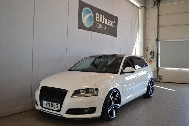 Vit Begagnad 2011 Audi A3 Comfort Halvkombi | 109 000 kr (Bra pris) - Bild 1/2
