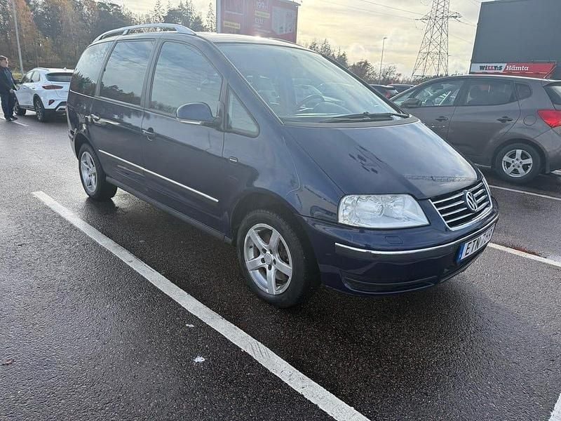 Begagnad VW Sharan 150 HK (110 kW) 2008 Minibuss