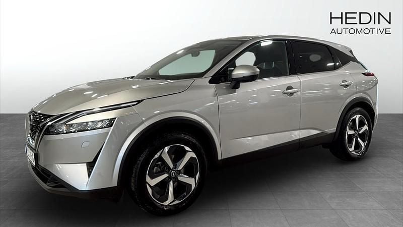 Svart Begagnad 2022 Nissan Qashqai N-Connecta SUV | 249 900 kr (Superpris) - Bild 1/4