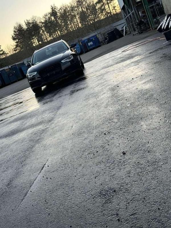 Svart Begagnad 2012 Audi A6 Comfort Kombi | 150 000 kr (Lite dyr) - Bild 1/3