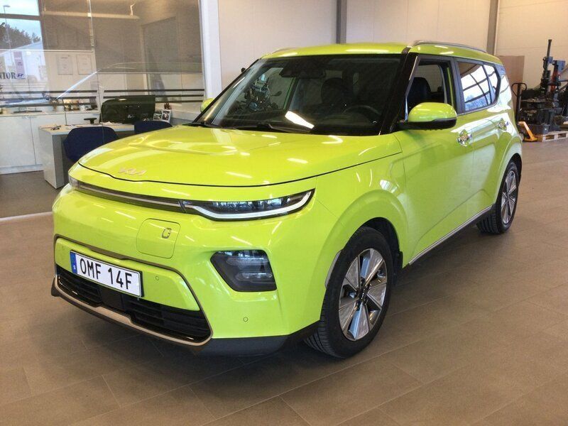 Grön Begagnad 2021 Kia Soul EV 2 SUV | 269 500 kr - Bild 1/4