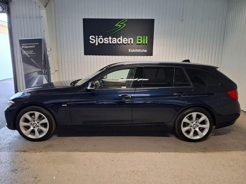 Begagnad BMW 320 184 HK (135 kW) 2014 Blå Kombi