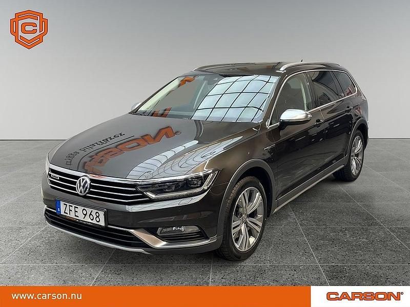 Brun Begagnad 2018 VW Passat Alltrack Active Kombi | 247 900 kr (Marknadspris) - Bild 1/3