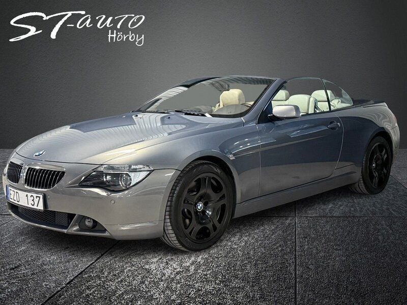 Mörkgrå Begagnad 2004 BMW 645 Cabriolet Cab | 239 900 kr - Bild 1/4