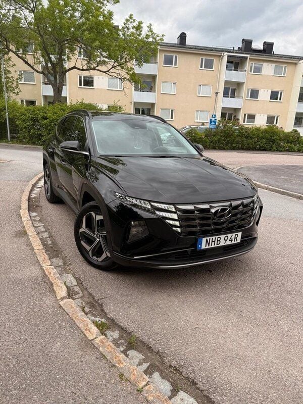 Svart Begagnad 2022 Hyundai Tucson Advanced SUV | 345 000 kr (Marknadspris) - Bild 1/4