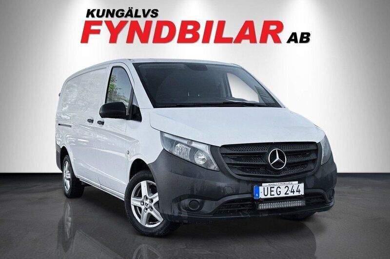Vit Begagnad 2017 Mercedes Vito Minibuss | 108 900 kr (Marknadspris) - Bild 1/3