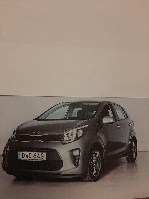 Grå Begagnad 2021 Kia Picanto Advance Halvkombi | 120 000 kr (Marknadspris) - Bild 1/4