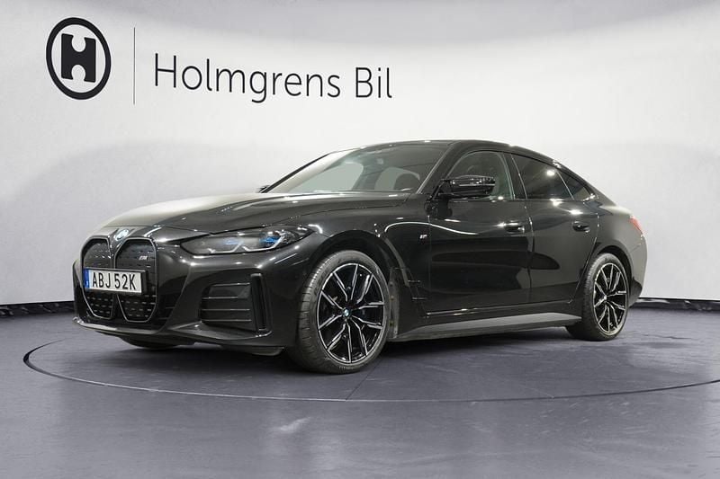 Svart Begagnad 2022 BMW i4 Shadowline Sedan | 499 500 kr (Bra pris) - Bild 1/4