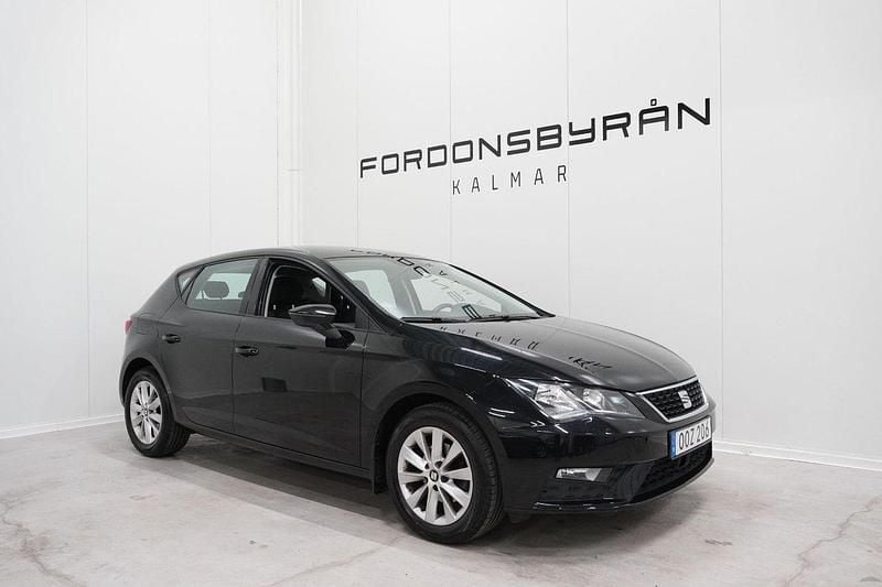 Svart Begagnad 2018 Seat Leon Halvkombi | 119 800 kr (Marknadspris) - Bild 1/4