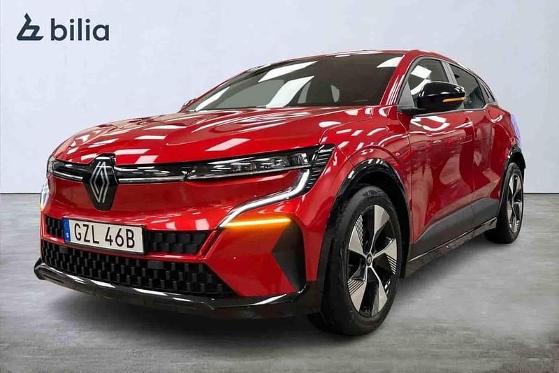 Röd Begagnad 2023 Renault Mégane IV Halvkombi | 239 900 kr - Bild 1/1
