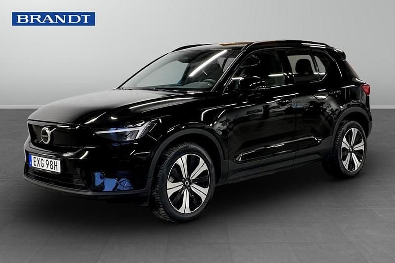 Begagnad Volvo XC40 Single Motor 175 kW (238 HK) 2023 Svart SUV
