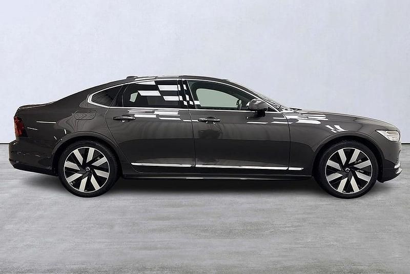 Begagnad Volvo S90 Ultimate 455 HK (334 kW) 2023 Grå Sedan