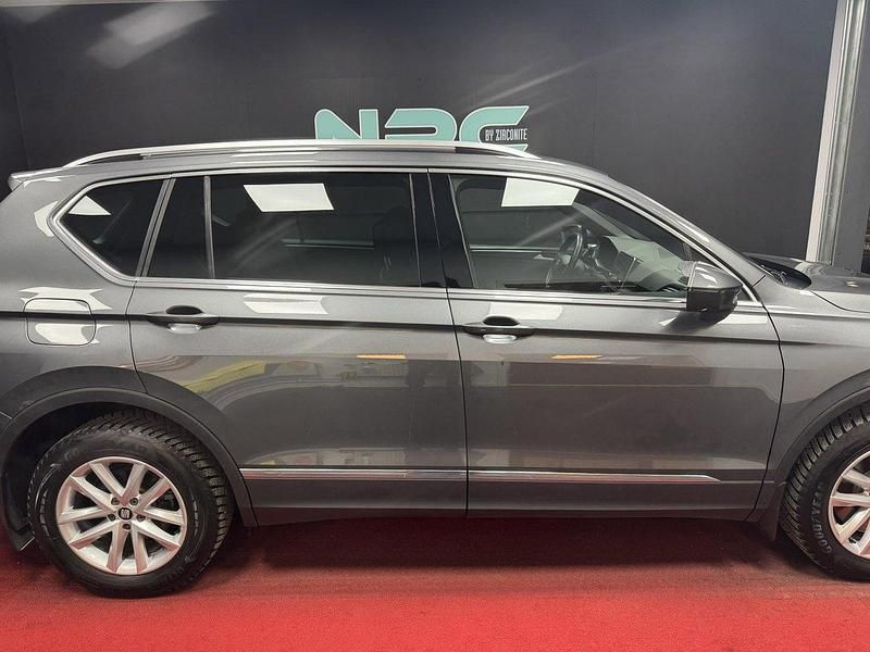 Grå Begagnad 2020 Seat Tarraco 4Drive SUV | 275 000 kr (Marknadspris) - Bild 1/4
