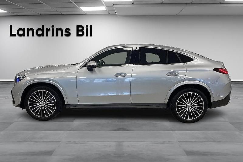 Begagnad Mercedes GLC300 Premium 269 HK (197 kW) 2024 Silver Sportkupé