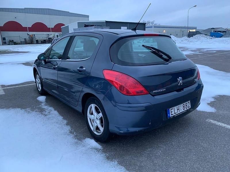 Begagnad Peugeot 308 120 HK (88 kW) 2008 Mörkblå Halvkombi