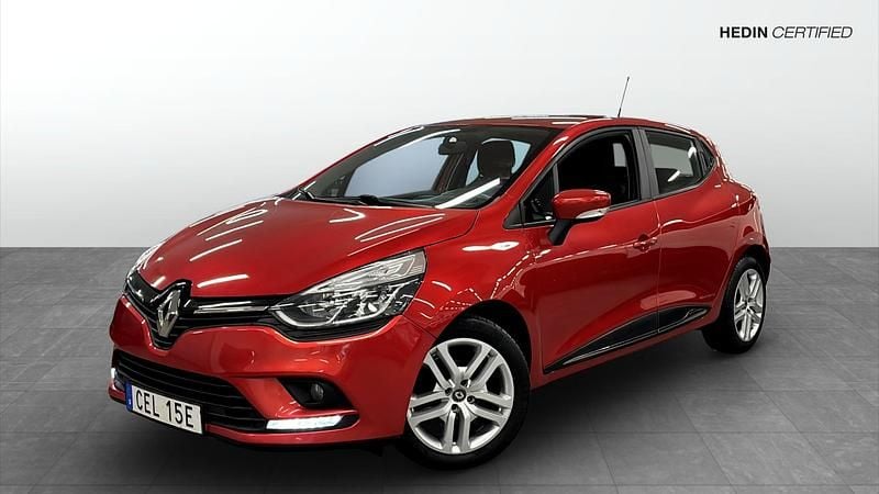 Begagnad Renault Clio IV Zen 90 HK (66 kW) 2019 Röd Halvkombi