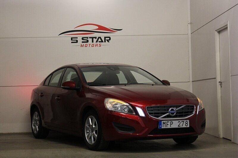 Röd Begagnad 2012 Volvo S60 Sedan | 89 900 kr (Bra pris) - Bild 1/4