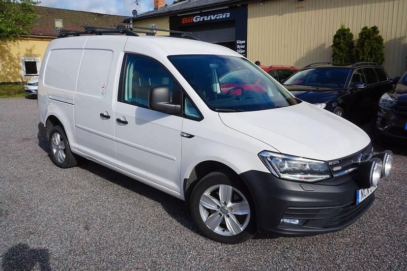 Vit Begagnad 2016 VW Caddy Maxi Minibuss | 169 900 kr (Marknadspris) - Bild 1/4