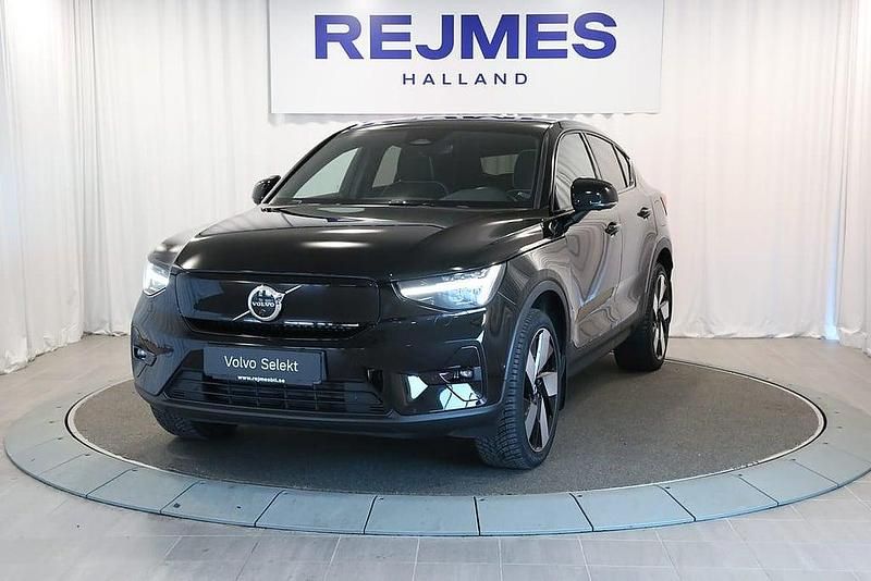 Svart Begagnad 2022 Volvo C40 SUV | 389 500 kr (Marknadspris) - Bild 1/4