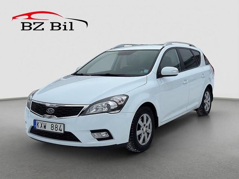 Vit Begagnad 2010 Kia Ceed Sportswagon Kombi | 44 900 kr (Superpris) - Bild 1/4