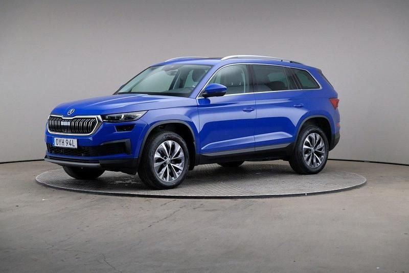 Blå Begagnad 2022 Skoda Kodiaq Business Line SUV | 405 000 kr (Marknadspris) - Bild 1/4