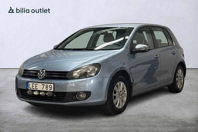 Ljusblå Begagnad 2010 VW Golf VI Halvkombi | 32 900 kr (Marknadspris) - Bild 1/3