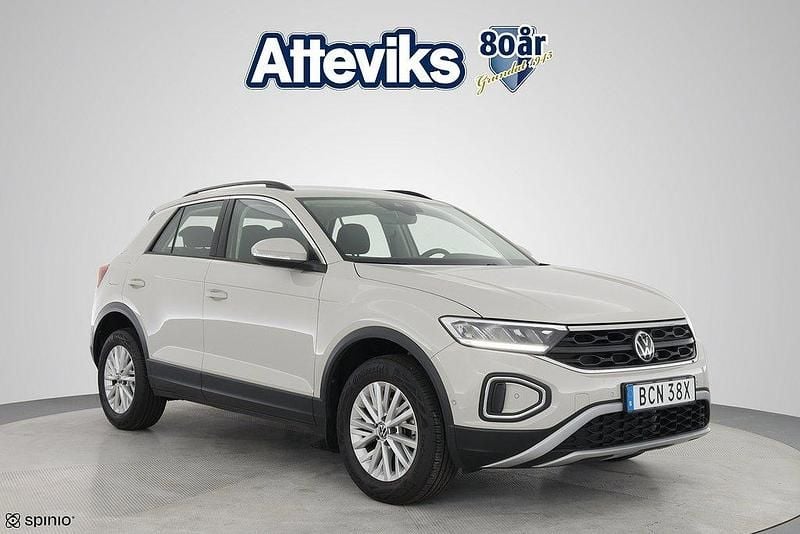 Grå Begagnad 2022 VW T-Roc Life SUV | 232 900 kr (Bra pris) - Bild 1/4