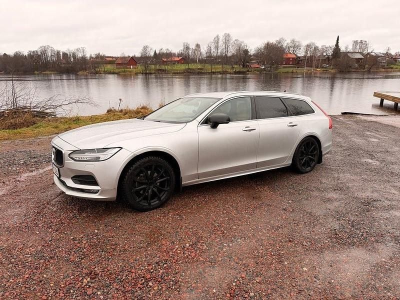 Begagnad Volvo V90 190 HK (139 kW) 2019 Kombi