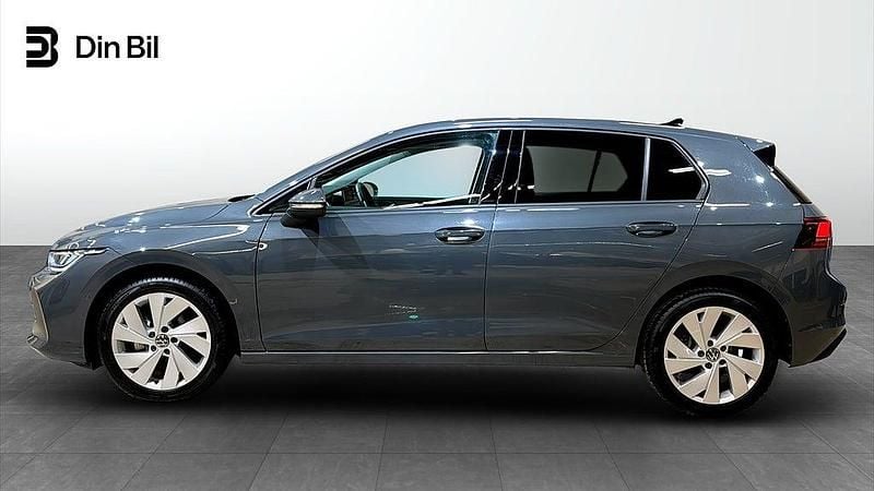 Begagnad VW Golf VIII Edition 150 HK (110 kW) 2025 Dolphin grey metallic Halvkombi