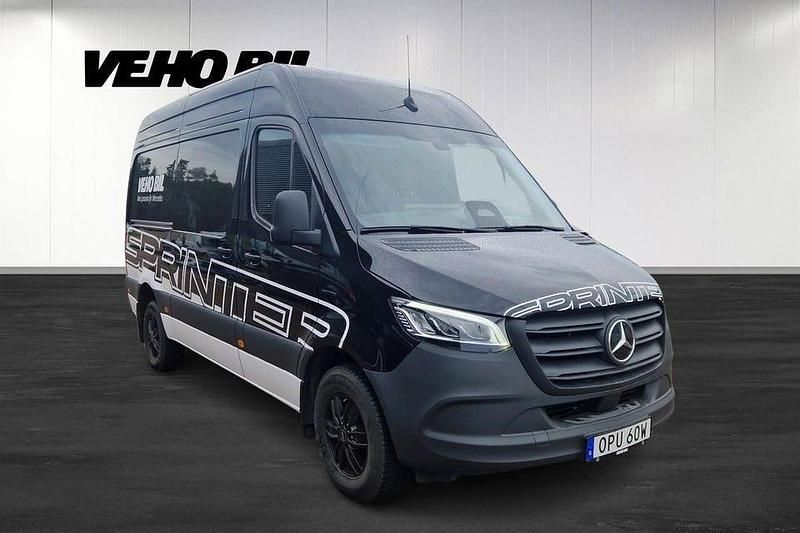Begagnad Mercedes E-Sprinter 150 kW (204 HK) 2025 Svart metallic Van