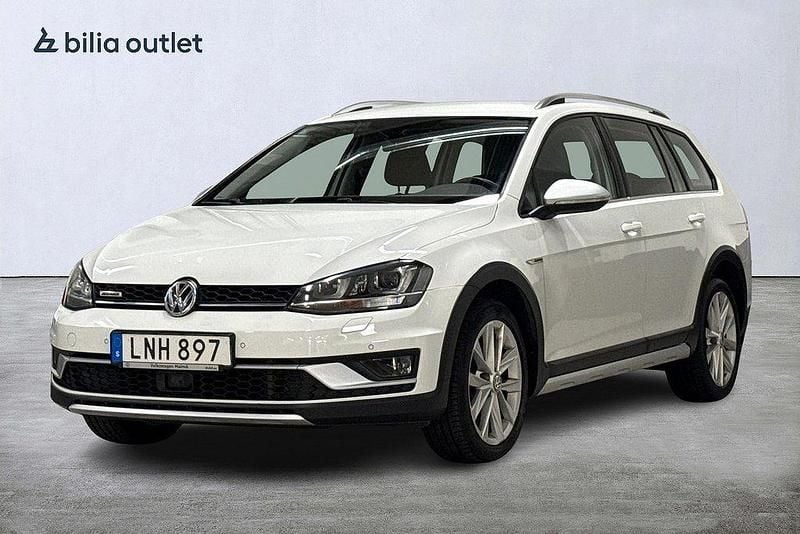 Vit Begagnad 2015 VW Golf Alltrack Kombi | 124 900 kr (Marknadspris) - Bild 1/3