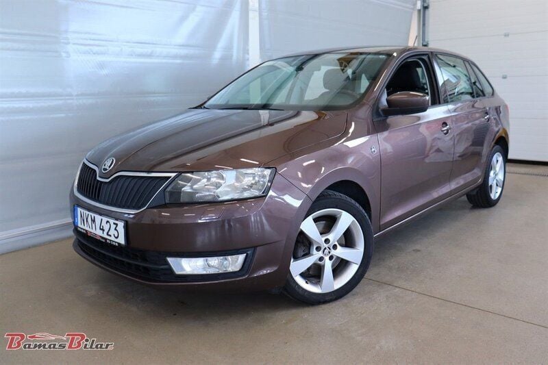 Brun Begagnad 2015 Skoda Rapid Halvkombi | 74 900 kr (Marknadspris) - Bild 1/4