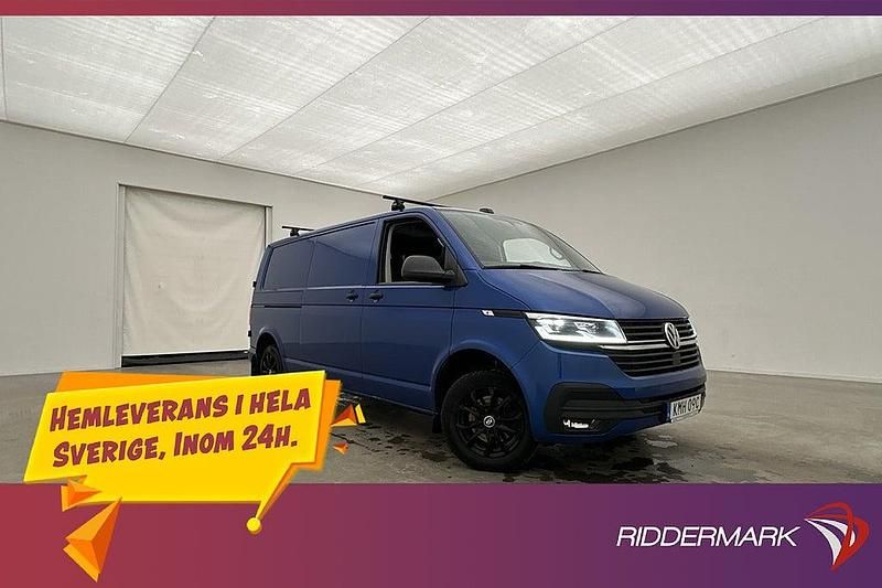 Blå Begagnad 2023 VW Transporter Van | 369 800 kr - Bild 1/3