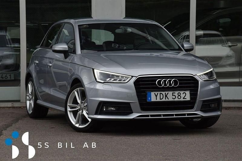 Silver Begagnad 2016 Audi A1 Sportback S-Line Halvkombi | 117 900 kr (Marknadspris) - Bild 1/4
