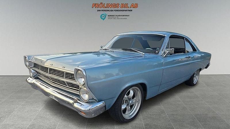 Ljusblå Begagnad 1967 Ford Fairlane XL Sedan | 199 000 kr - Bild 1/4