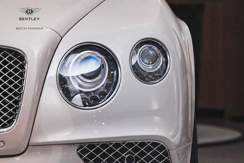 Begagnad Bentley Continental GT 635 HK (467 kW) 2016 Vit Cab