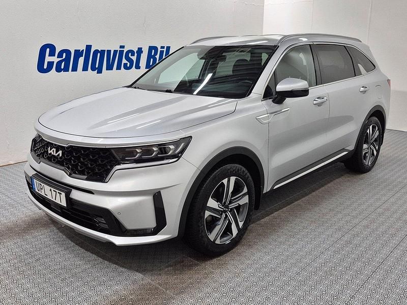 Grå (silky silver metallic) Begagnad 2022 Kia Sorento Advance SUV | 455 000 kr (Marknadspris) - Bild 1/4