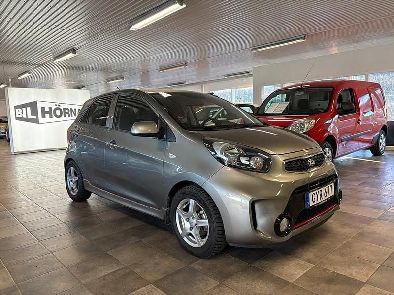 Grå Begagnad 2015 Kia Picanto Halvkombi | 69 000 kr (Marknadspris) - Bild 1/4