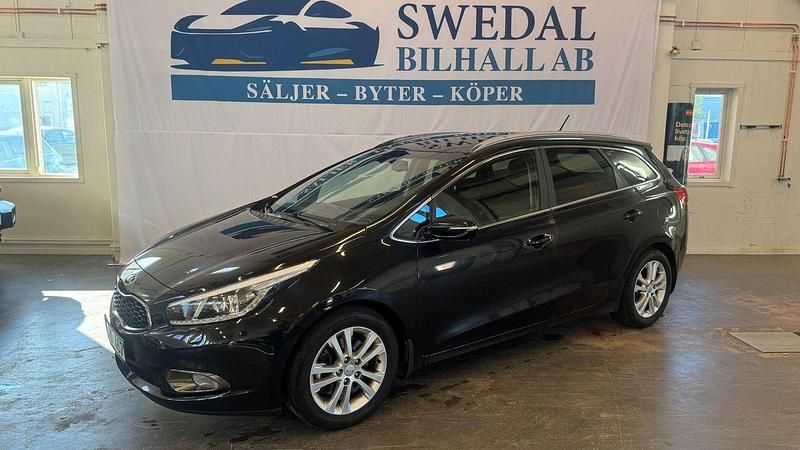 Svart Begagnad 2014 Kia Ceed Sportswagon 3 Kombi | 99 800 kr (Marknadspris) - Bild 1/4