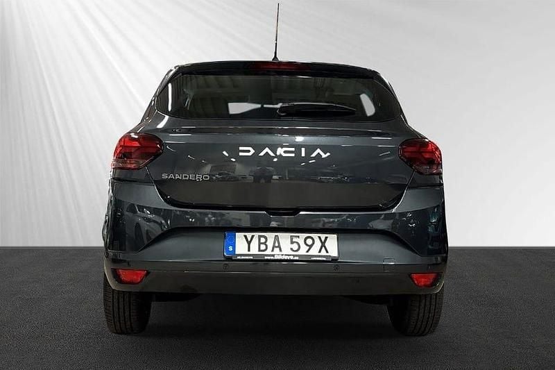 Begagnad Dacia Sandero Essentiel 91 HK (66 kW) 2022 Grå Halvkombi