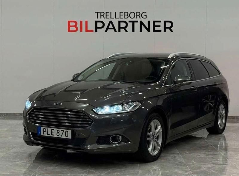Grå Begagnad 2017 Ford Mondeo Titanium Kombi | 129 900 kr (Bra pris) - Bild 1/4