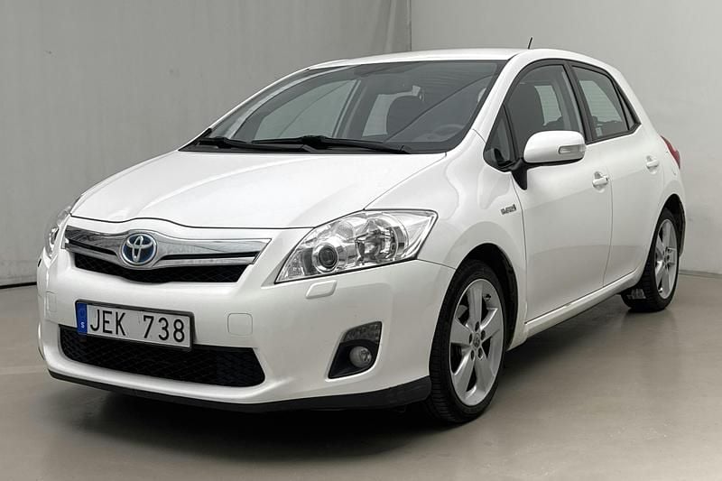 Vit Begagnad 2010 Toyota Auris Comfort | 90 000 kr (Marknadspris) - Bild 1/4