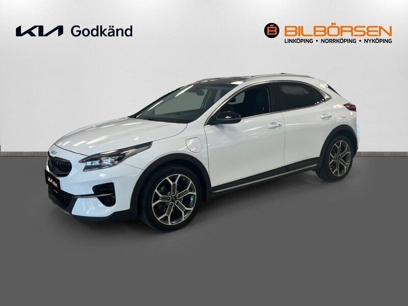 Vit Begagnad 2022 Kia XCeed 2 SUV | 279 900 kr (Lite dyr) - Bild 1/4