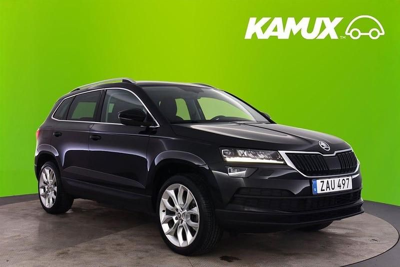 Svart Begagnad 2018 Skoda Karoq Style SUV | 228 800 kr (Marknadspris) - Bild 1/4