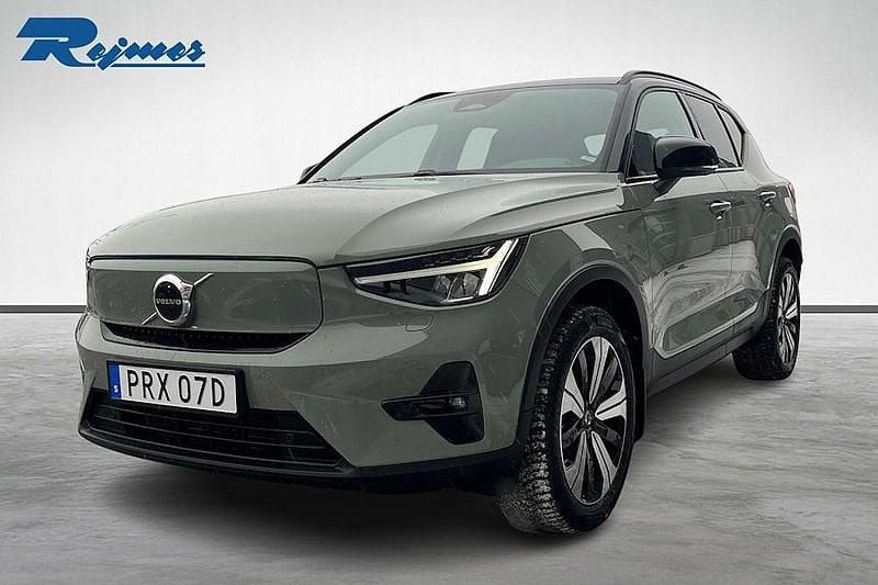 Begagnad Volvo XC40 Plus 175 kW (238 HK) 2022 Grön SUV