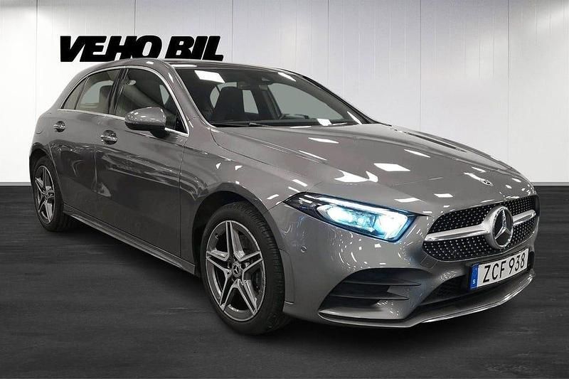 Begagnad Mercedes A250 AMG 218 HK (160 kW) 2022 Bergsgrå metallic Halvkombi