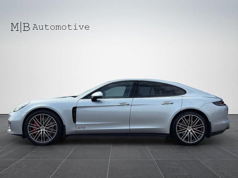 Begagnad Porsche Panamera 460 HK (338 kW) 2019 Silver Halvkombi