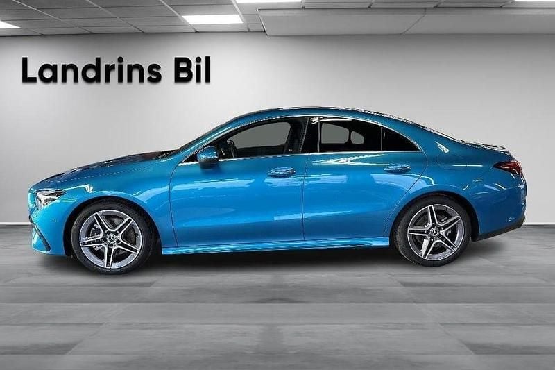 Begagnad Mercedes CLA200 Advanced Plus 163 HK (119 kW) 2025 Blå Sedan